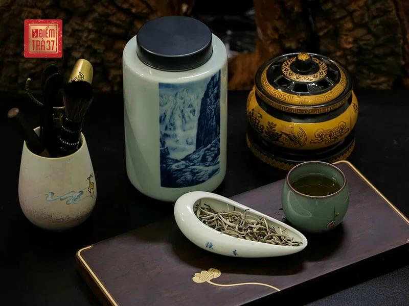 Vì sao trà lại được nhiều khách hàng lựa chọn làm quà tặng ngày Tết? Trà Shan tuyết được lựa chọn là món quà tặng ngày Tết sang trọng và ý nghĩa