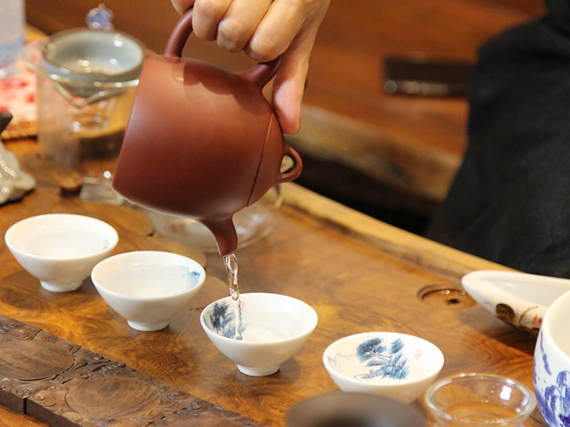 Văn hóa thưởng trà luôn được phát triển dựa trên những truyền thống quý báu của dân tộc