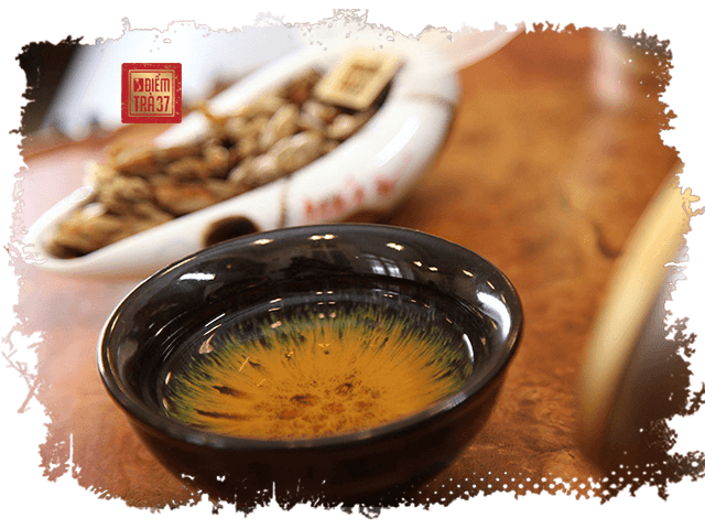 Chén trà cổ thụ Bát Đại Shan ấm nóng cho ngày đông lạnh giá 