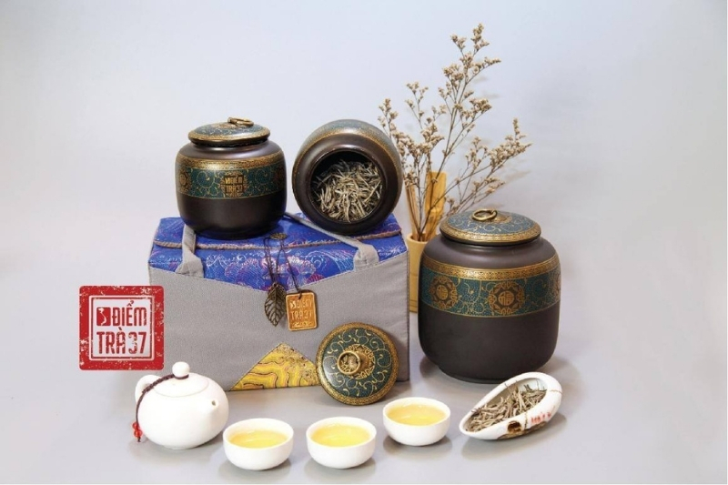 Chè shan tuyết cổ thụ Khám phá tuyệt phẩm trà trên đỉnh núi cao